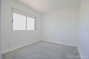 Image 13 - 121410