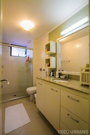 Image 8 - 121524