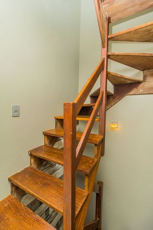 Image 33 - 122527