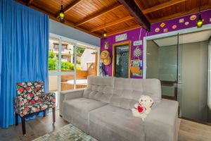 Image 35 - 122527