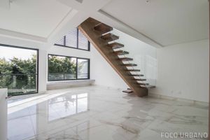 Image 8 - 122605