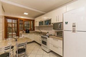 Image 8 - 122847