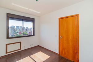 Image 17 - 123370