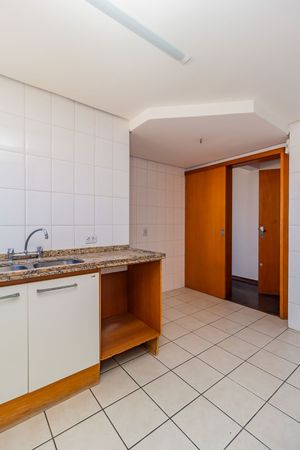 Image 30 - 123370