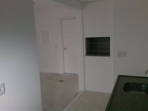 Image 28 - 123995