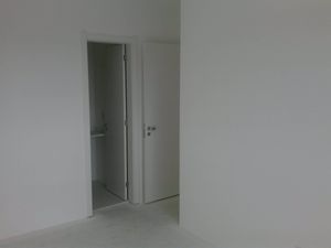 Image 34 - 123995