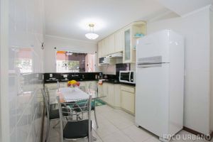 Image 33 - 124008