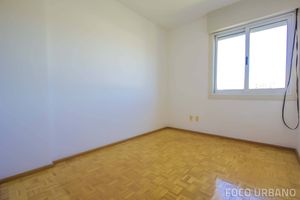Image 37 - 124215