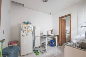 Image 40 - 125015