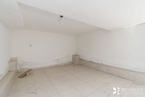Image 33 - 125507