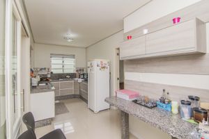 Image 9 - 125741