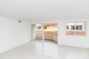 Image 4 - 125755