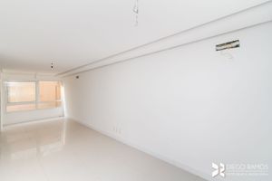 Image 6 - 125755