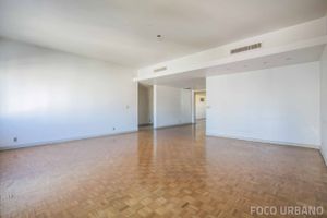 Image 11 - 125762