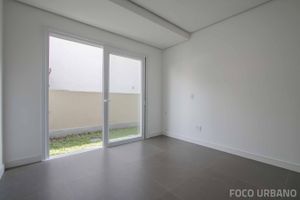 Image 7 - 125800