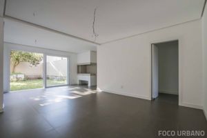Image 12 - 125800