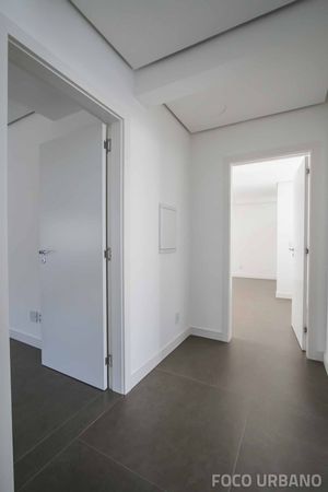 Image 30 - 125800