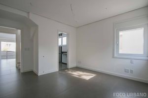 Image 32 - 125800