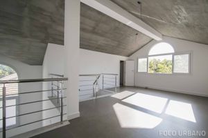 Image 40 - 125800