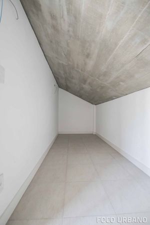 Image 42 - 125800