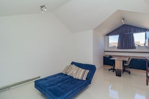 Image 40 - 126666