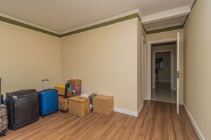 Image 10 - 126796