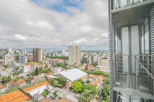 Image 17 - 12700