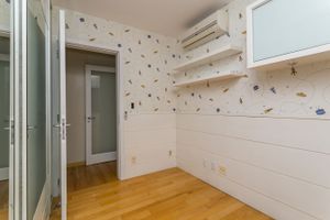 Image 17 - 127217