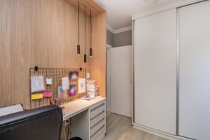 Image 33 - 127221