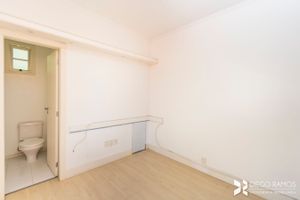 Image 14 - 128100
