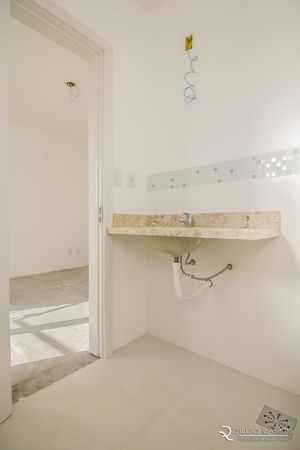 Image 30 - 128113