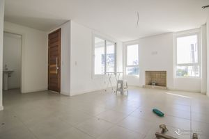 Image 4 - 128225