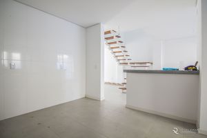 Image 11 - 128225