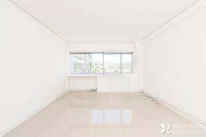 Image 15 - 128528