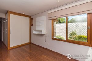 Image 24 - 128894