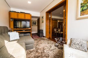 Image 4 - 129001