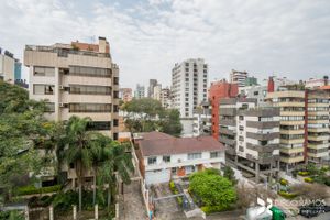Image 16 - 13002