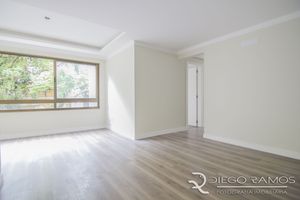 Image 4 - 130030