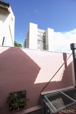 Image 8 - 130051