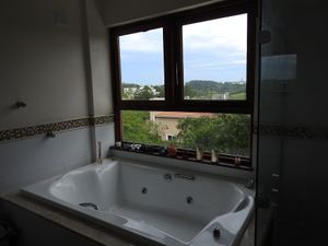 Image 13 - 130213