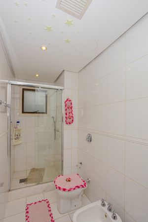Image 33 - 13058