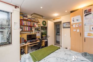 Image 9 - 131585