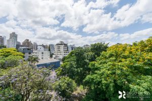 Image 17 - 131704