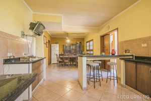Image 42 - 131823