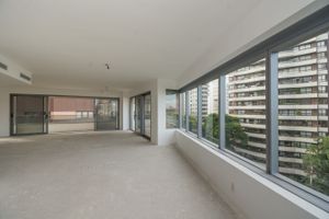 Image 10 - 131950