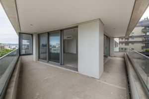 Image 14 - 131950
