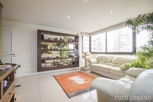 Image 10 - 132295
