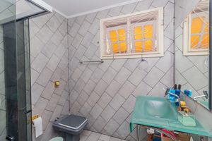 Image 32 - 132548