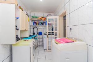 Image 37 - 132548