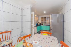 Image 42 - 132548